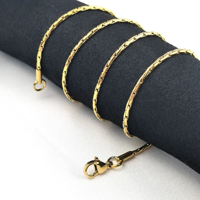 Wholesale Thin Chains Stainless Steel Fashion Chains Necklaces Gold Plated Square Cross Chain Necklace for Women