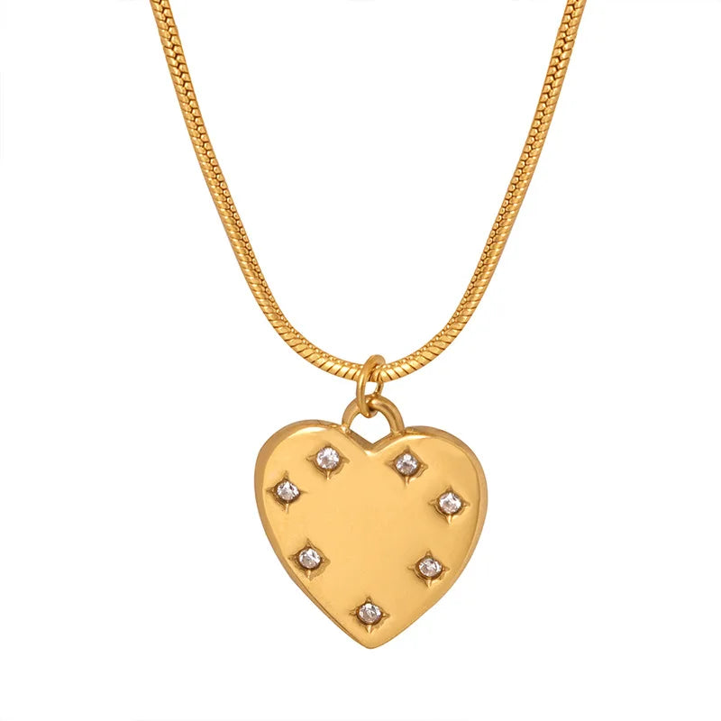 Elegant Stainless Steel Love Heart Pendant With Cubic Zirconia Choker 18K Gold Plated Round Snake Chain Necklace