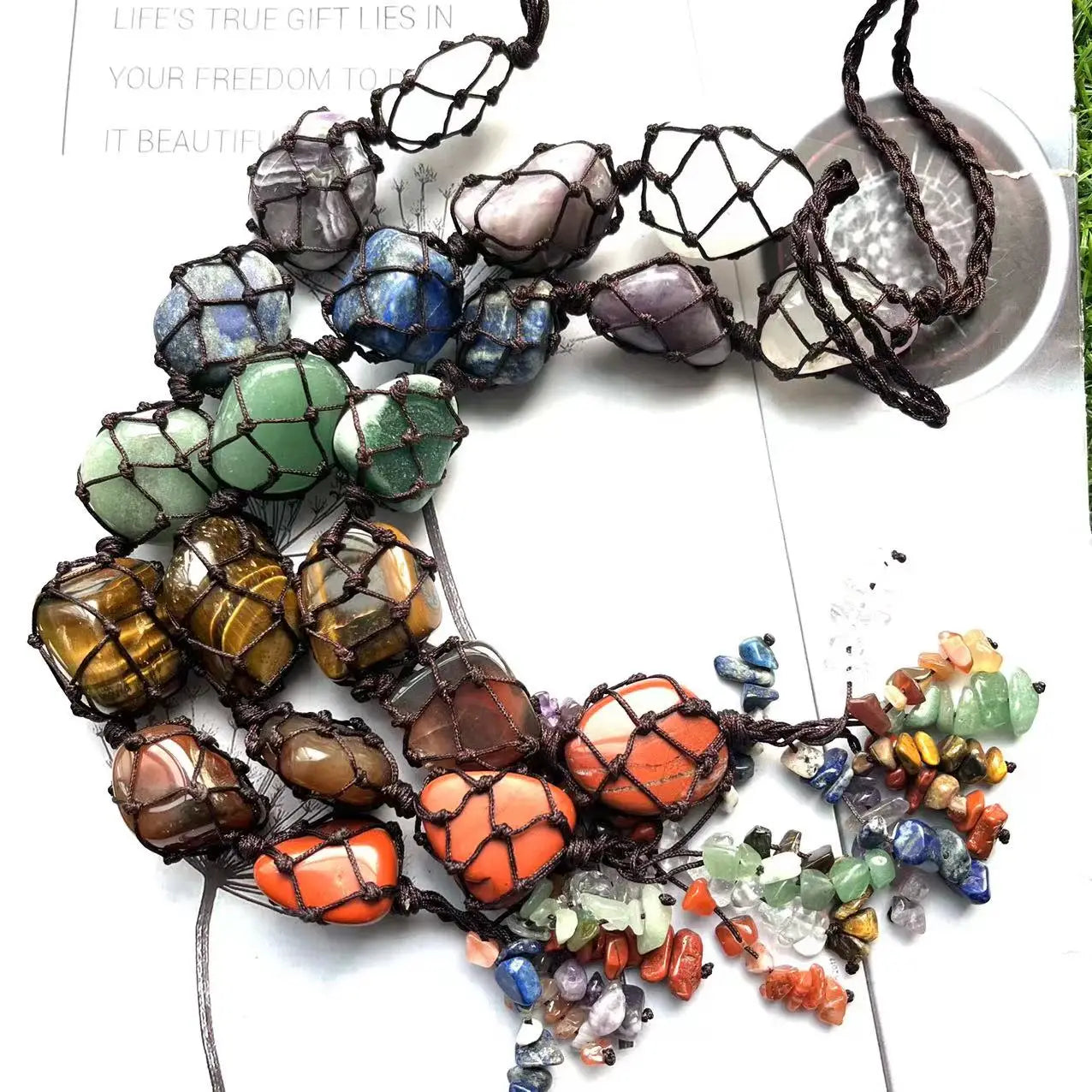 Wholesale Natural Crystals  Car Hanging Gift  Seven Chakras Tumbles Stone for Decoration