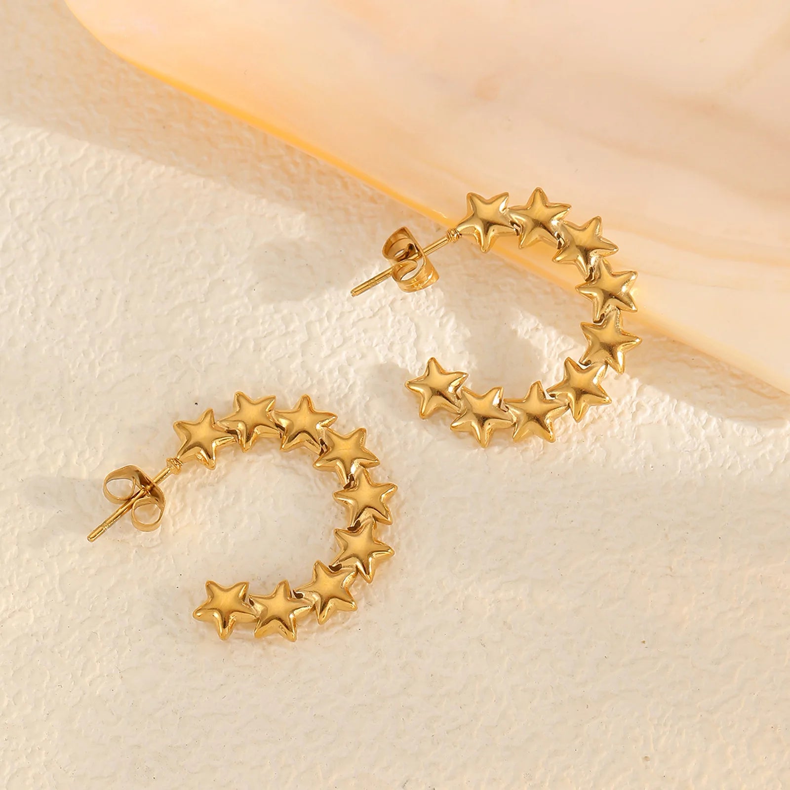 Elegant Retro Light Luxury Fashion Stud Design Sense Temperament Miscellaneous Exquisite Star Earrings Stainless Steel Jewelry