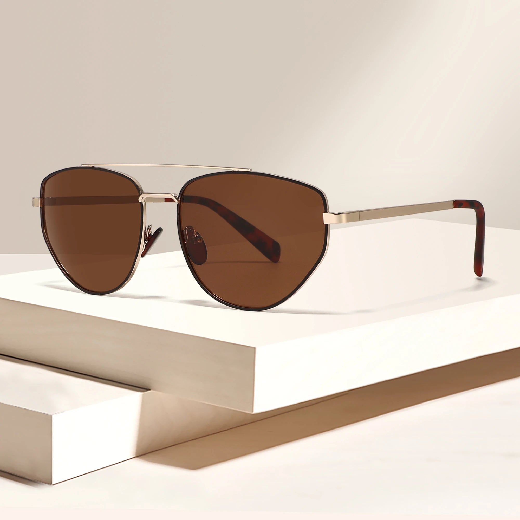 CONCHEN 2025 Unisex TAC Lenses Sun Glasses Fashionable  Designs Metal Sun Glasses Shade Trending Sunglasses with Women