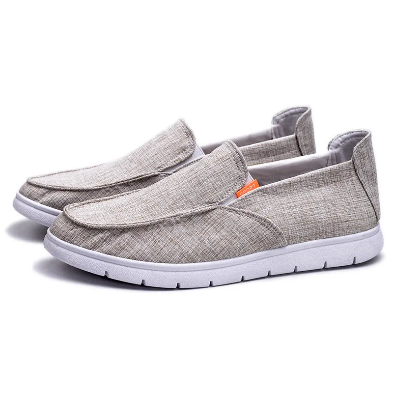 The New Hot Selling Men Canvas Breathable Casual Shoes Walking Shoes for Spring