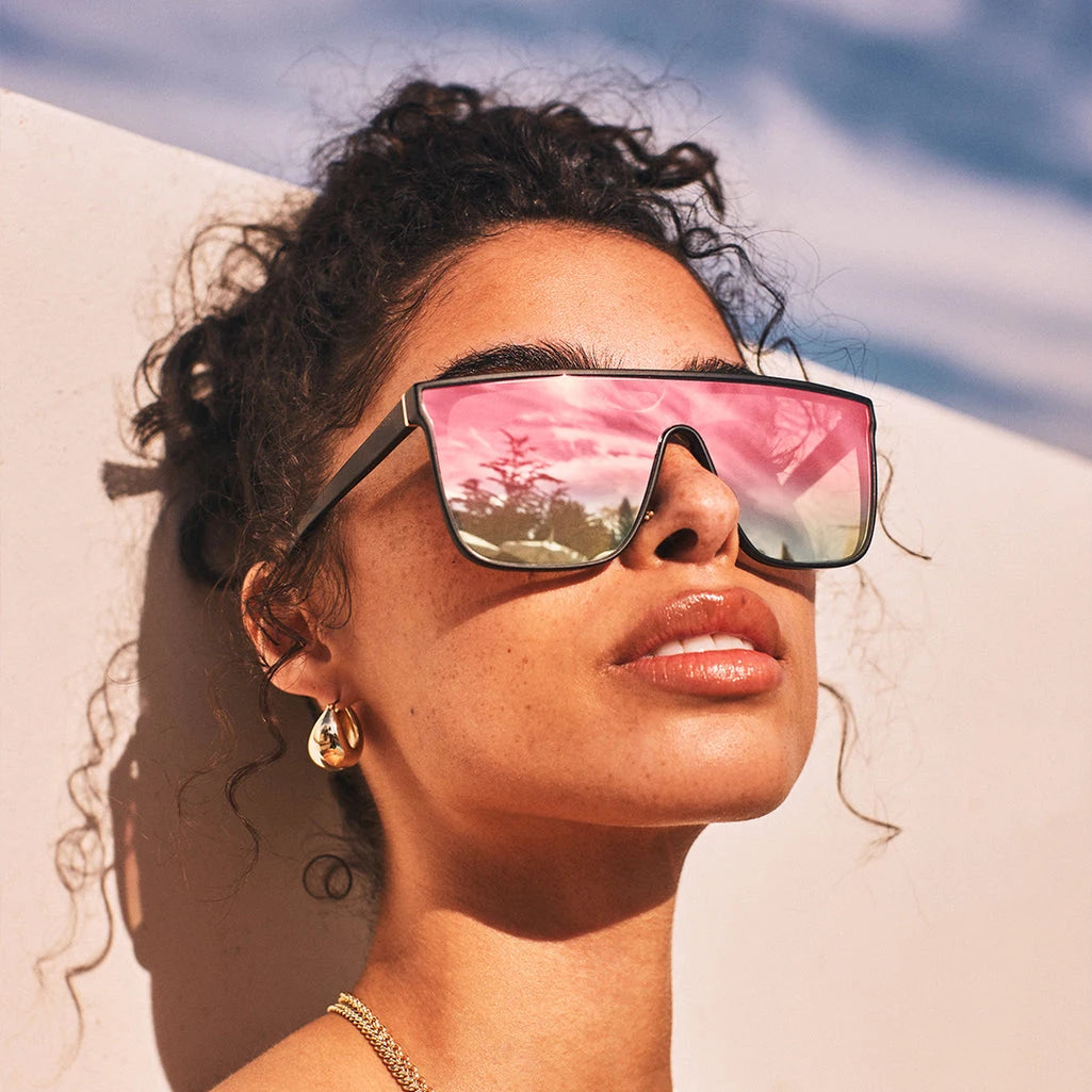 2024 Hot Selling Designer Ladies Sun Glasses UV400 Protection Vintage Big Square Shades Women Retro Sunglasses 2024 MegaBDM