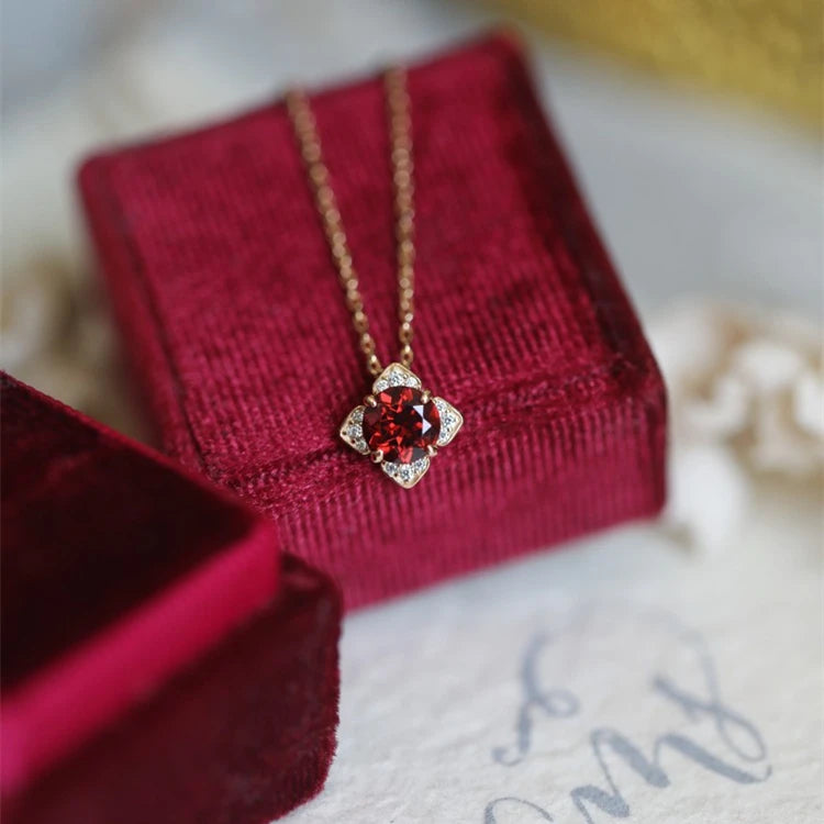Customized Trendy S925 14k Gold 4 Clover Leaf Ruby Zircon Pendant Necklace