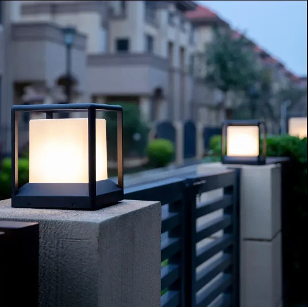 Modern Outdoor LED Fence Deck Column Cap Garden Pillar Lamp Aluminum Post Light