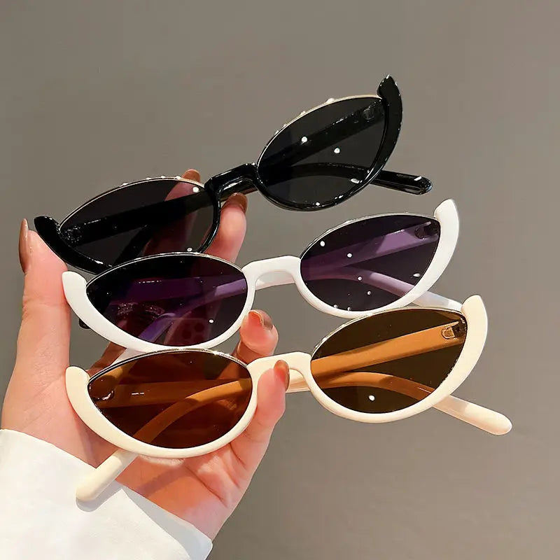 638 New Fashion Small Cat Eye Women Sunglasses Retro Trendy Vintage Sunglasses for Laady Lunettes De Soleil De Luxe Femme