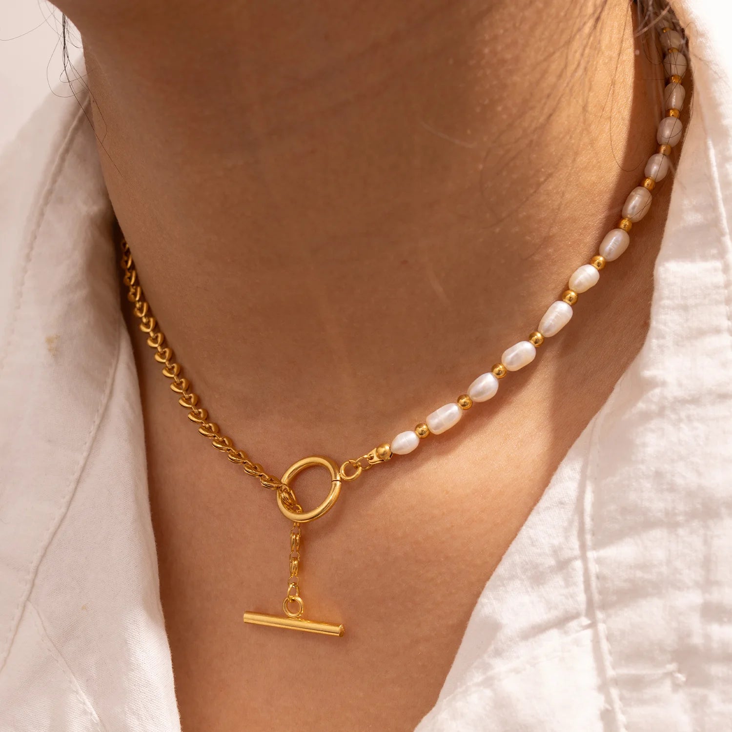 ERESI Pearl Necklace OT Buckle Cuban Chain Necklace Stainless Steel Half Cuban Chain Half Freshwater Pearl Connected Necklace
