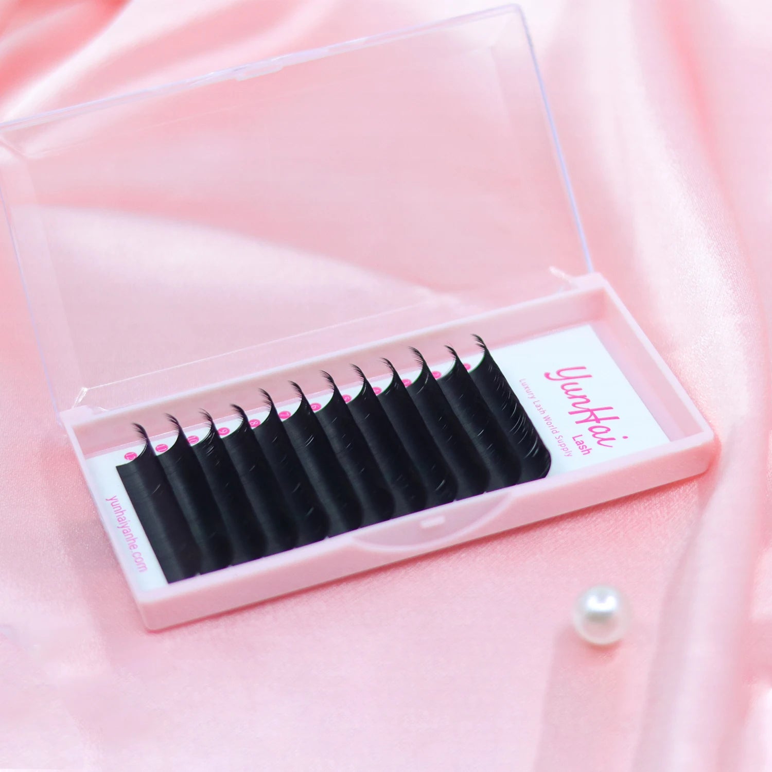 Yunhai Wholesale Custom Logo Premium Lash Tray Vendor Handmade Volume Lash Extensions