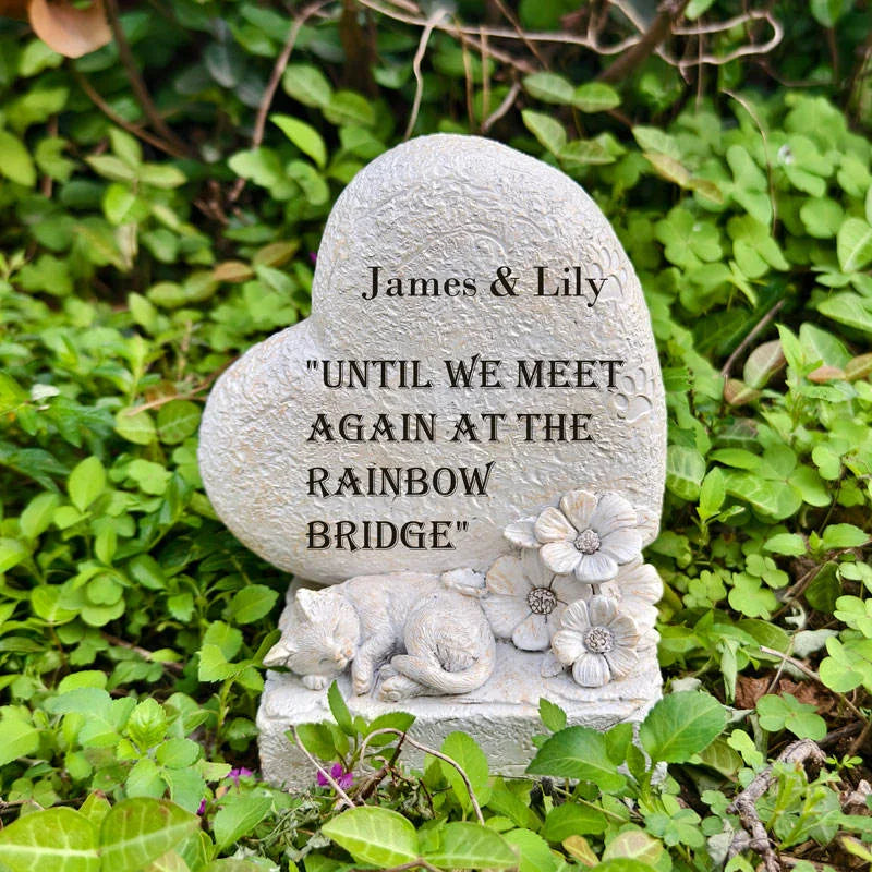 Rainbow Bridge Cat Memorial Resin Statue Hand-painted Heart-Shaped Engraving Artistic Design Garden Decorative Outdoor Figurines