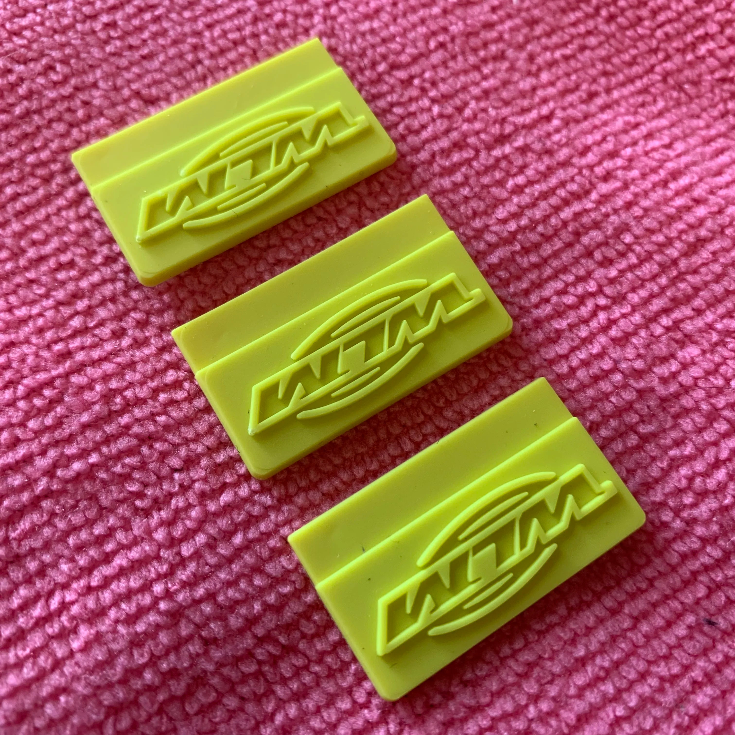 Solid Color Top Sewing Side Seam PVC Rubber Labelsingle Color Embossed logo Side Rubber Tag for Bags