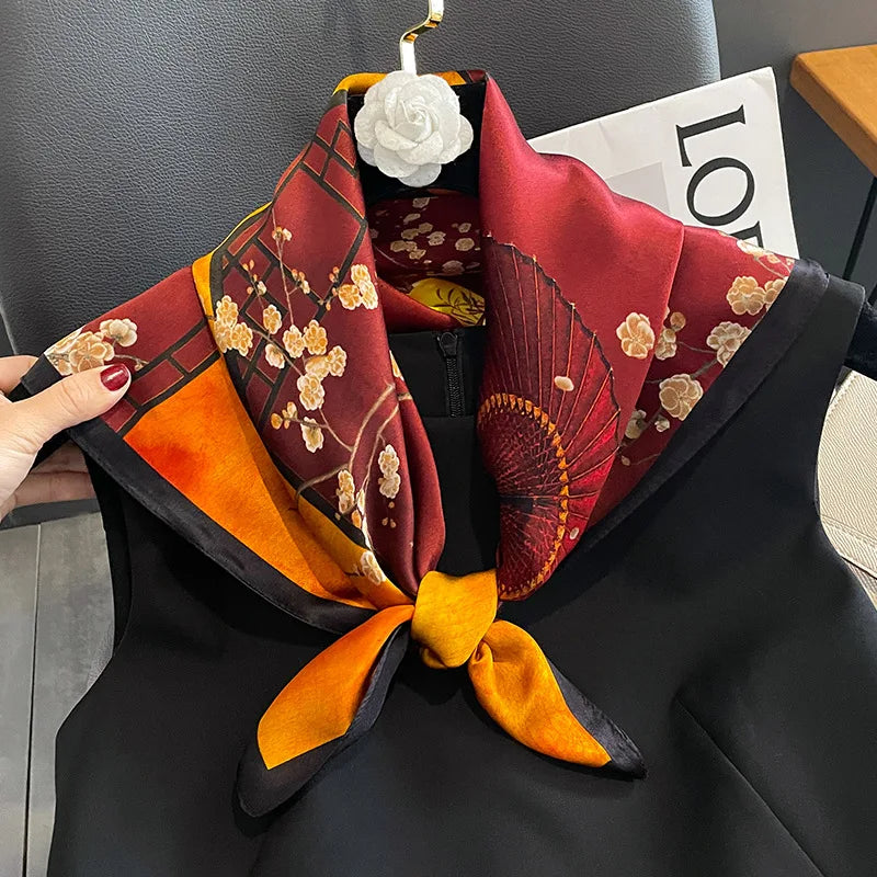 Latest Arrival Flower Pattern 100% Real Silk square Scarf for Women Floral Pattern 70*70cm Mulberry Silk Scarf Small Hair Scarf
