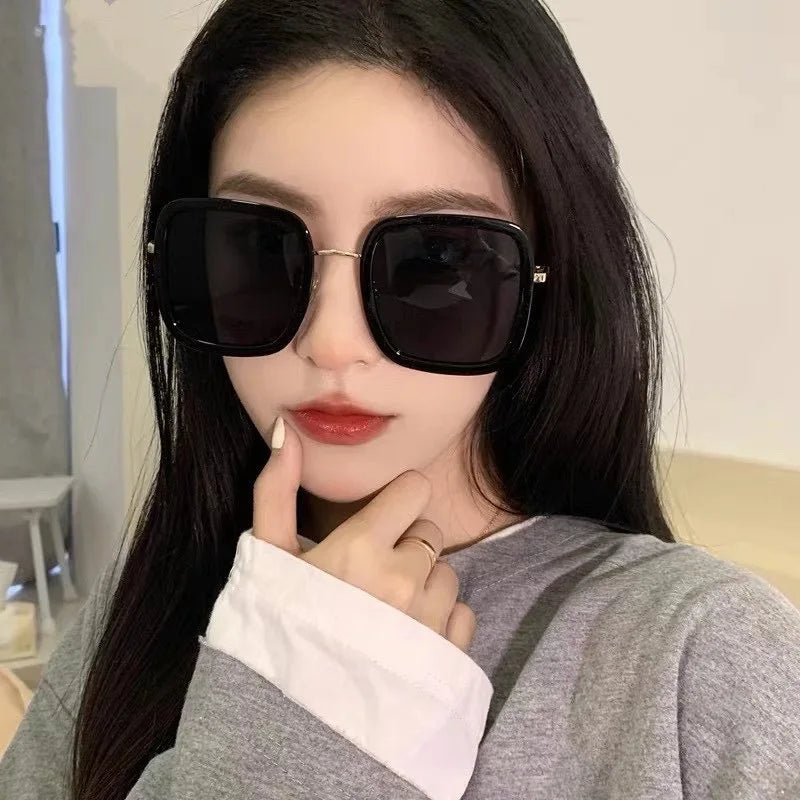 New Gradient Square Sunglasses Women Vintage Oversized Sun Glasses Men Trend Colored Eyewear Outdoor Uv400