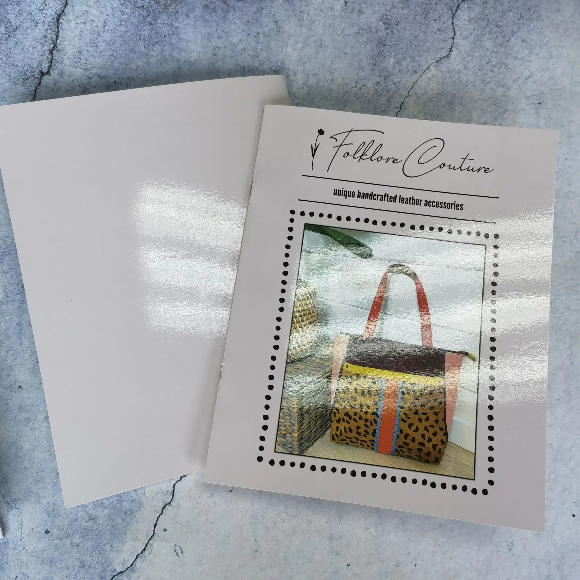 Folded Flyers Digital Printing Folded Leaflet Binding Manual/ Instruction/ Brochure/ Catalogue Cardboard Coated Matt Film