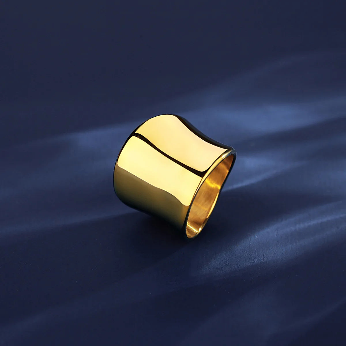 Exaggerated Vintage Stainless Steel Wide Face Ring Glossy Gold Plated PVD Jewelry Ring