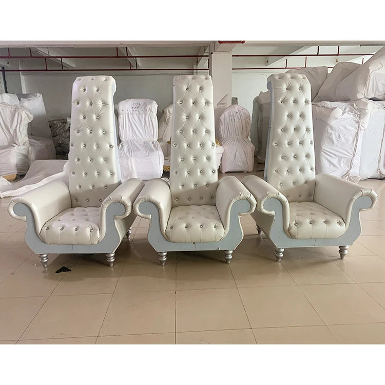 Factory Popular Product OEM Antique PU Leather Cover With Crystal Buttons Royal Hotel High Back Sofa Furniture With Hand Rest