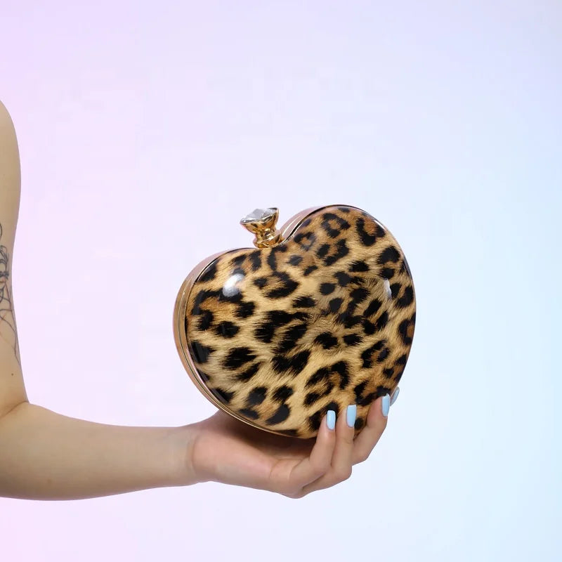 2025 Hot Trendy Lady Mini Heart Bag Chain Shoulder Luxury Leopard Print Purse for Women Evening Heart Shape Leopard Clutch Bag