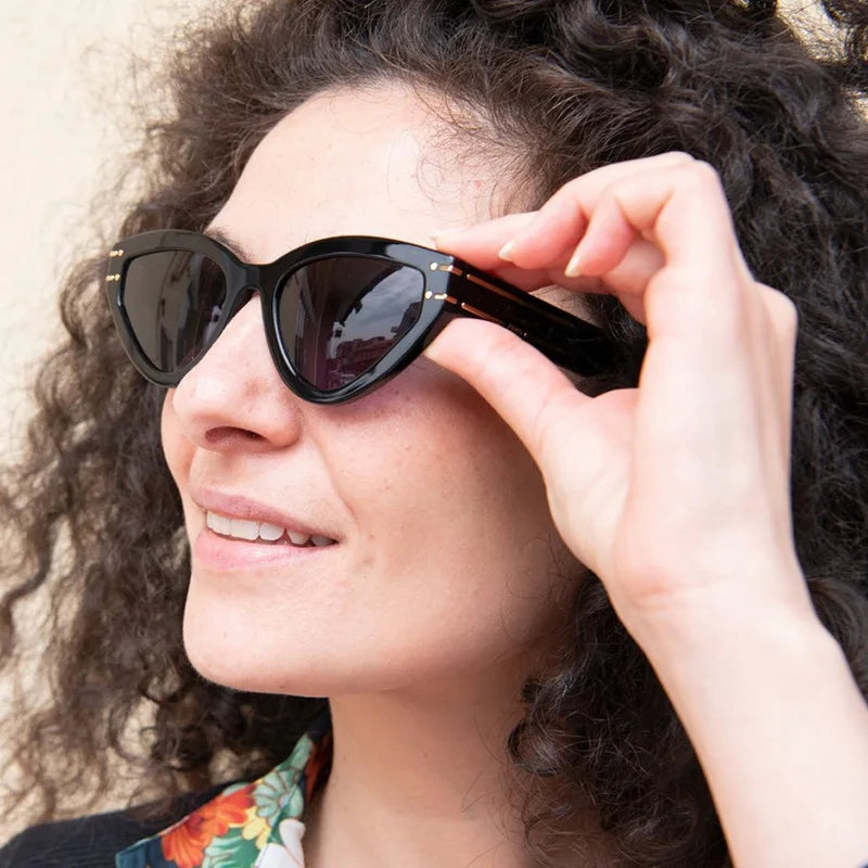 New Arrival Fashion Tortoiseshell Sunglasses Cat Eye Small Frame Sunglasses Premium Glasses