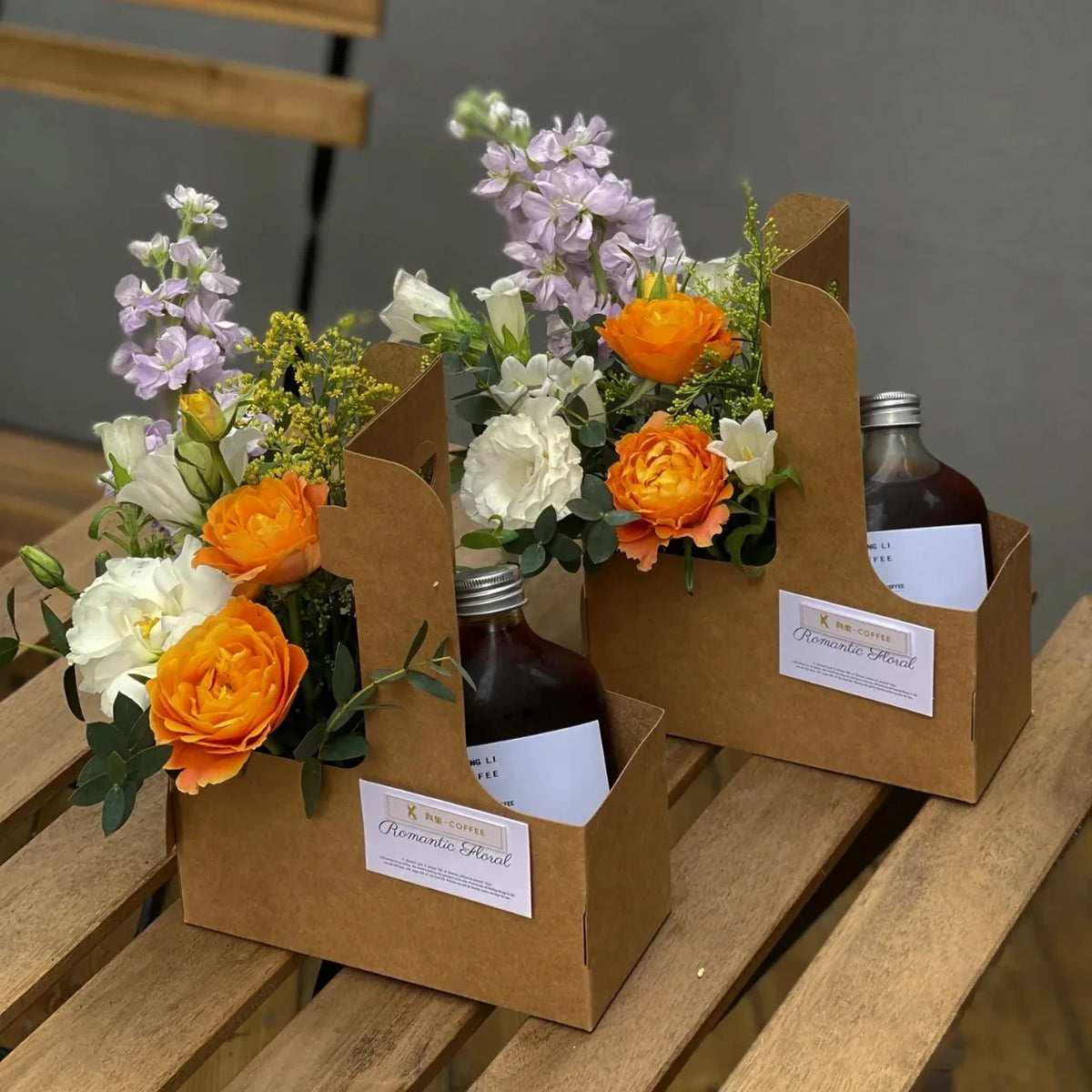 Portable Design Coffee Flower Box Milk Tea Takeout Box DIY Flower Wrapping Baskets