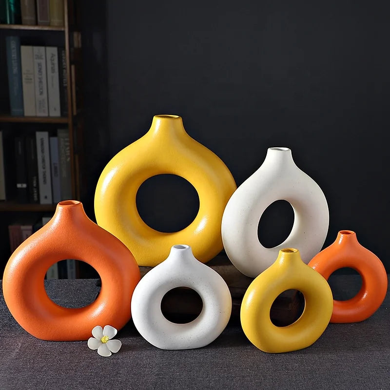 Hot Selling Vase Modern Style Home Decoration Doughnut White Ceramic Vase with 3 Sizes