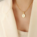 Non Tarnish Waterproof Fashion Jewelry Necklace 18K Gold Plated Stainless Steel 26 Letters Shell Disk Pendant Necklace for Women