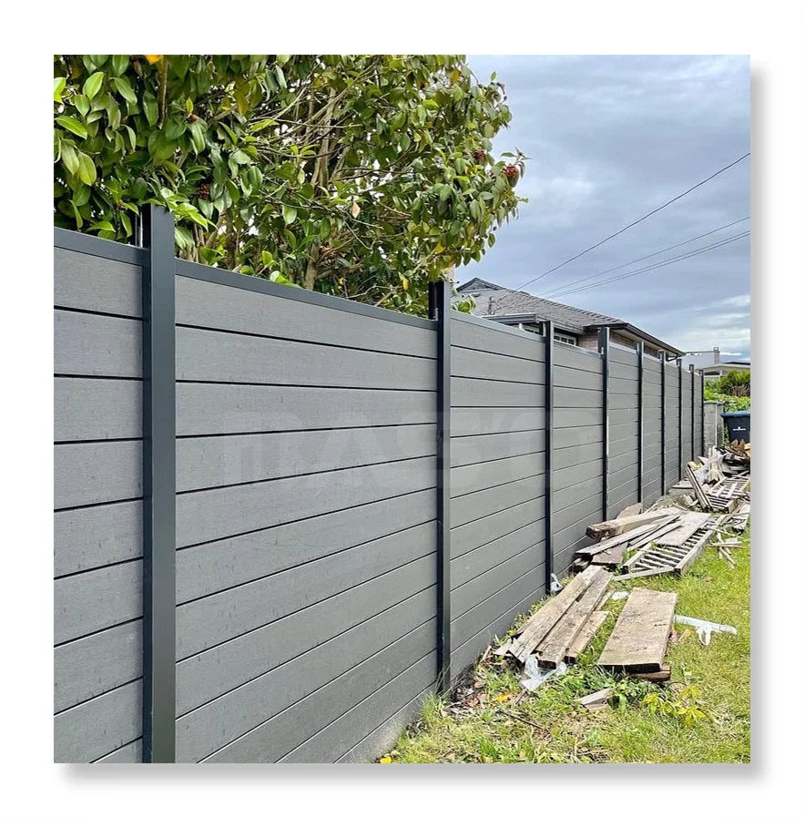 Grid WPC Lattice Fence Kit Occultation Lamelle Rigid Panels Aluminum Frame Waterproof PVC Farm Ranch Fence for 15-Year Warranty