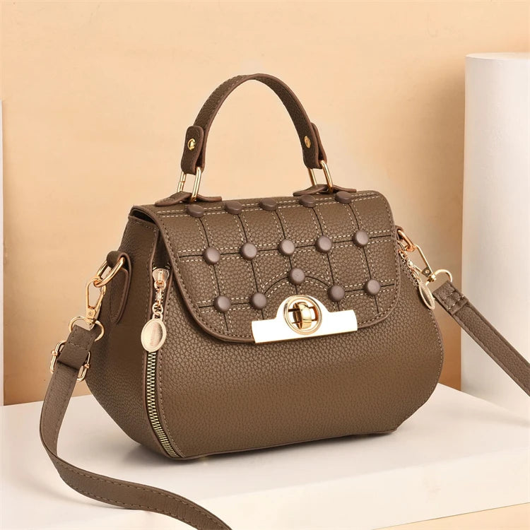 2024 Whole Sale Hot New Design Brown Leather Large Quilted Shoulder Women Trendy Handbags