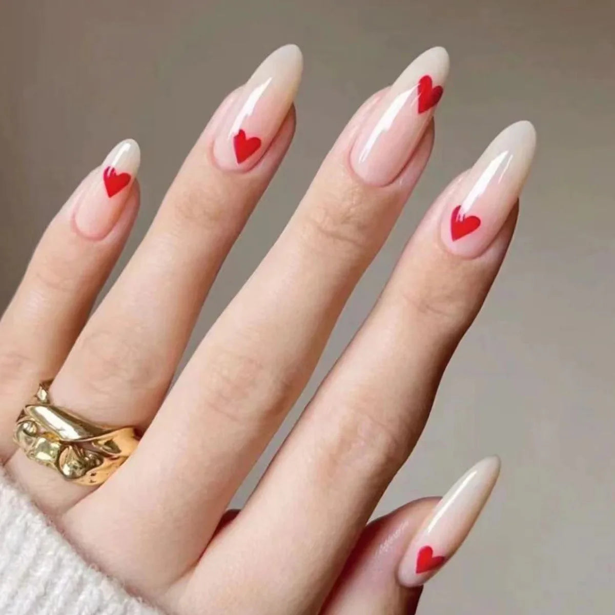 Factory Wholesale Simple Design Heart Almond Press-On Nail Set with Nail File ABS Material French Style for Finger Application