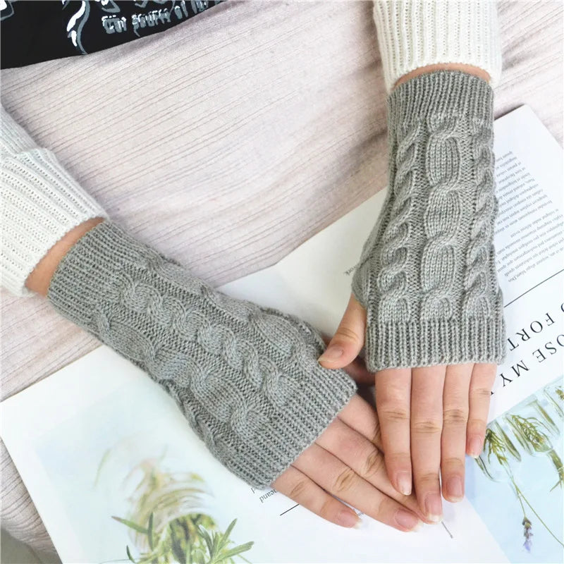 Winter Warm Gloves Men and Women Knitting Fingerless Mittens Hot Sell Acrylic Jacquard Knit Half Finger Gloves for Women
