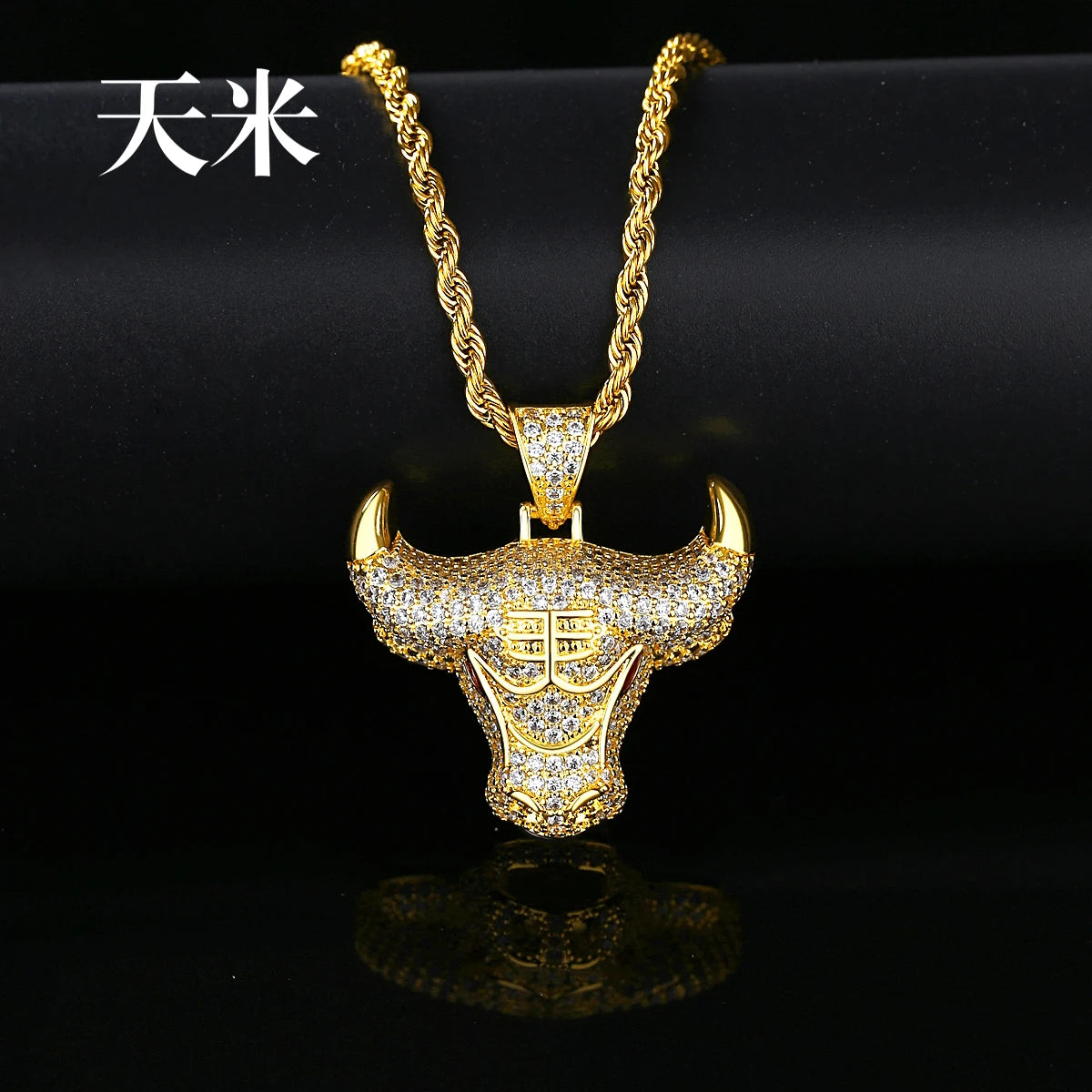 JINSE Zirconia Men Stone Chain Mens Cubic Pendants Pendant for Women Bull Head Pendant Bling Necklace