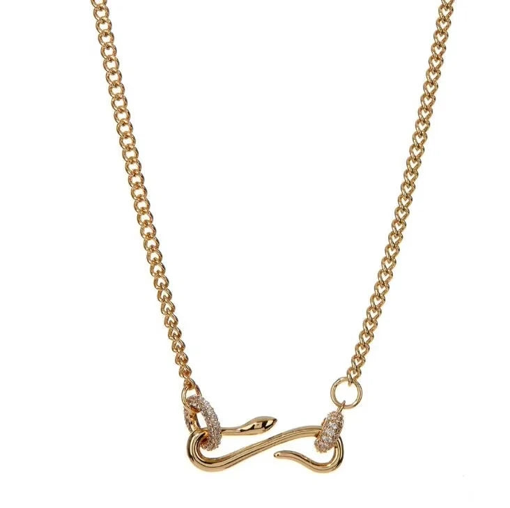 Vintage Romantic Style Stainless Steel Zircon Choker Necklace Unique Pendant Design with Link Chain Fashion Accessory
