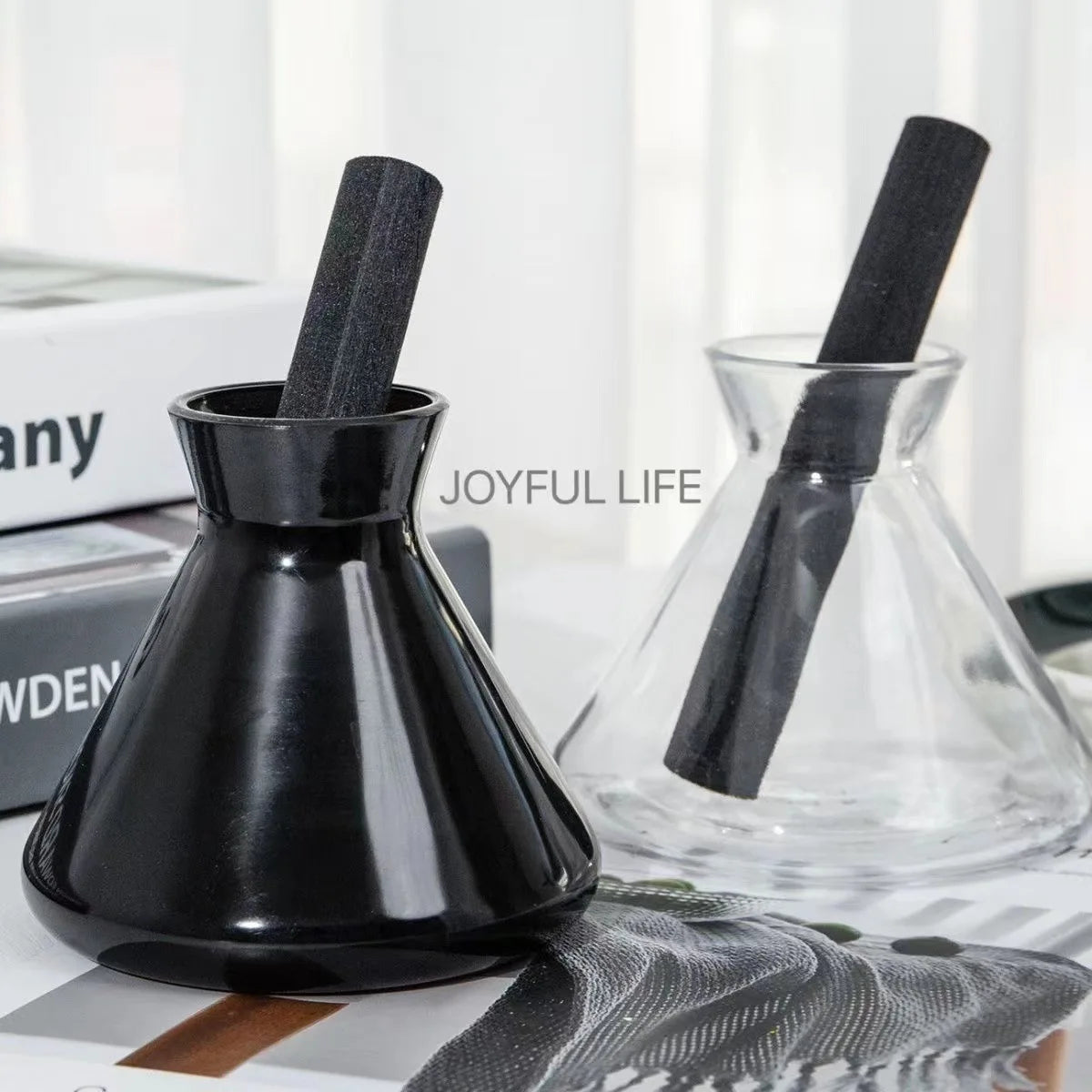 New Design Empty 7oz 220ml Flask Home Fragra Black Glass Bottle Aroma Oil Air Freshener Bottles With Reed Sticks
