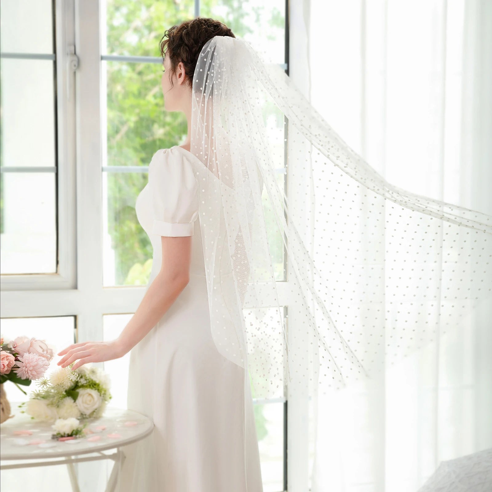 Dot Tulle Wedding Veil with Comb Simple 1-Tier Bridal Accessory for Brides