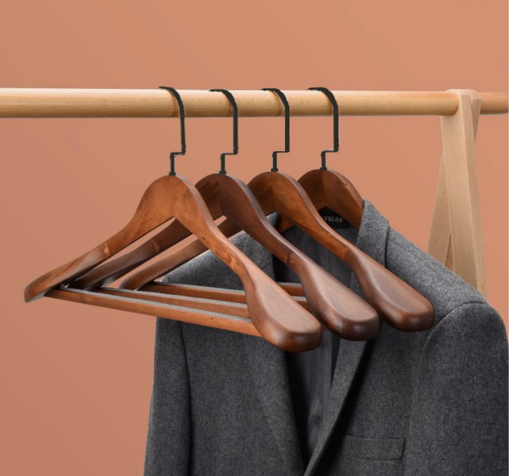 Custom Multifunctional Single-Tier Adult Wooden Hanger for Wardrobe Bathroom or Living Room Clothing Rack Store Display