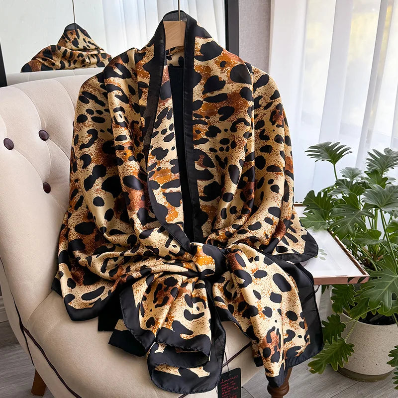 Wholesale 2025 Fashion Luxury Designer Silk Scarf Hijabs Ladies Polyester Silk Head Scarfs Leopard Printed Silk Shawls for Women