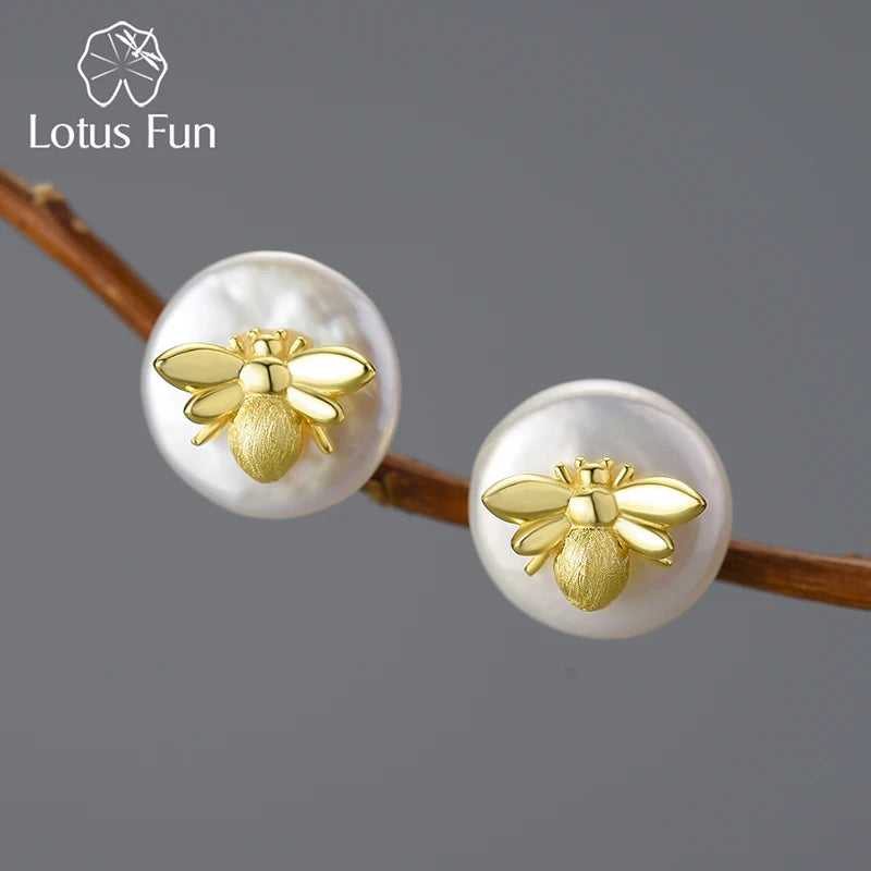 2025 Fashion Diamond Fine Jewelry Fresh Water Pearl Stud Earrings Set Bee 925 Sterling Silver With 18k Gold Plated for Women