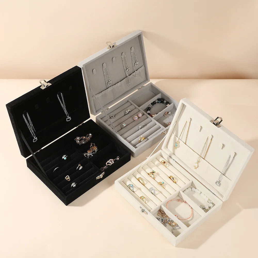 High-End Large Capacity Jewelry Case New Style Luxurious Velvet Storage Box with Buckle Closure for Necklaces and Earrings