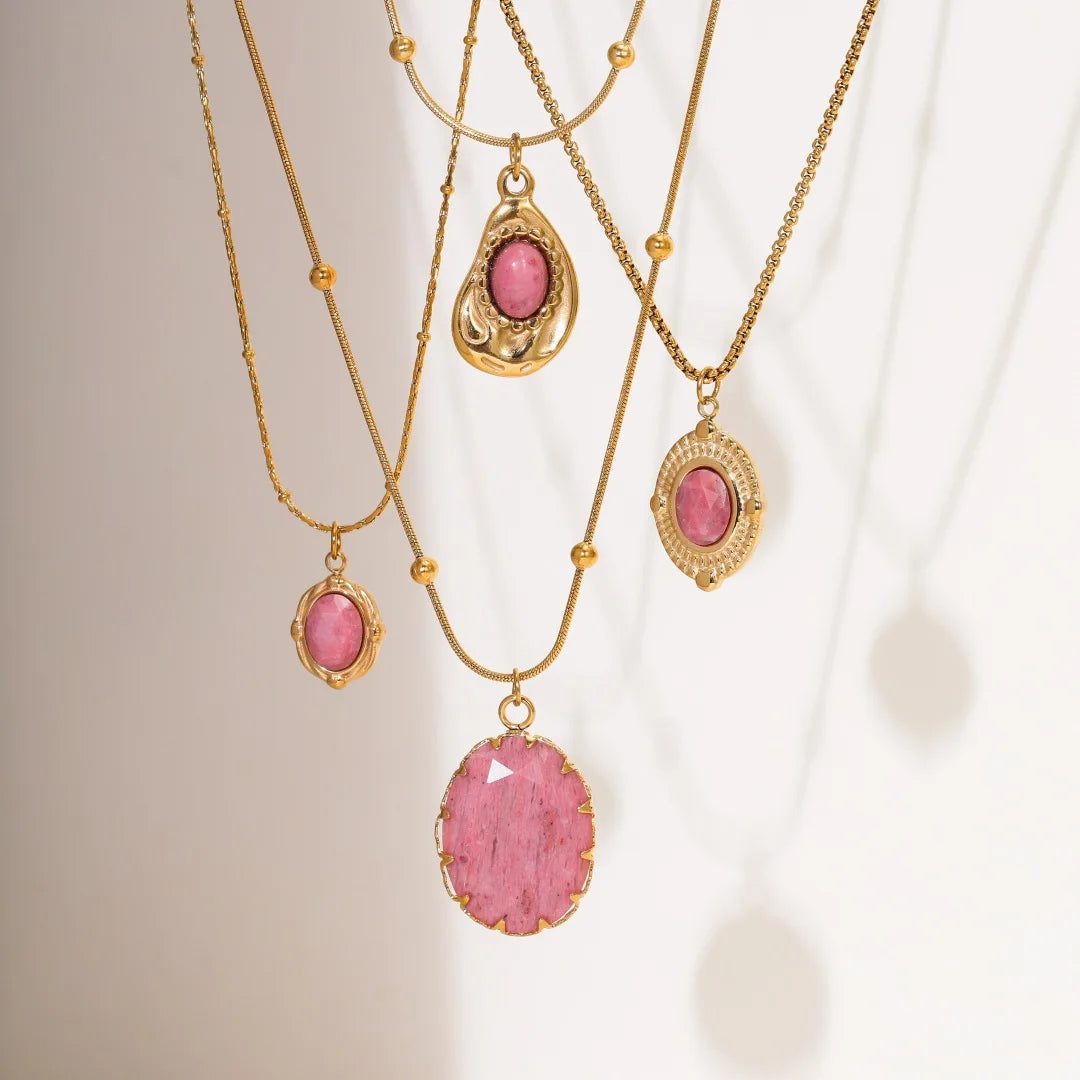 DAIHE Retro 18K Gold Plated Stainless Steel Pink Rhodolite Natural Stone Pendant Necklace for Women