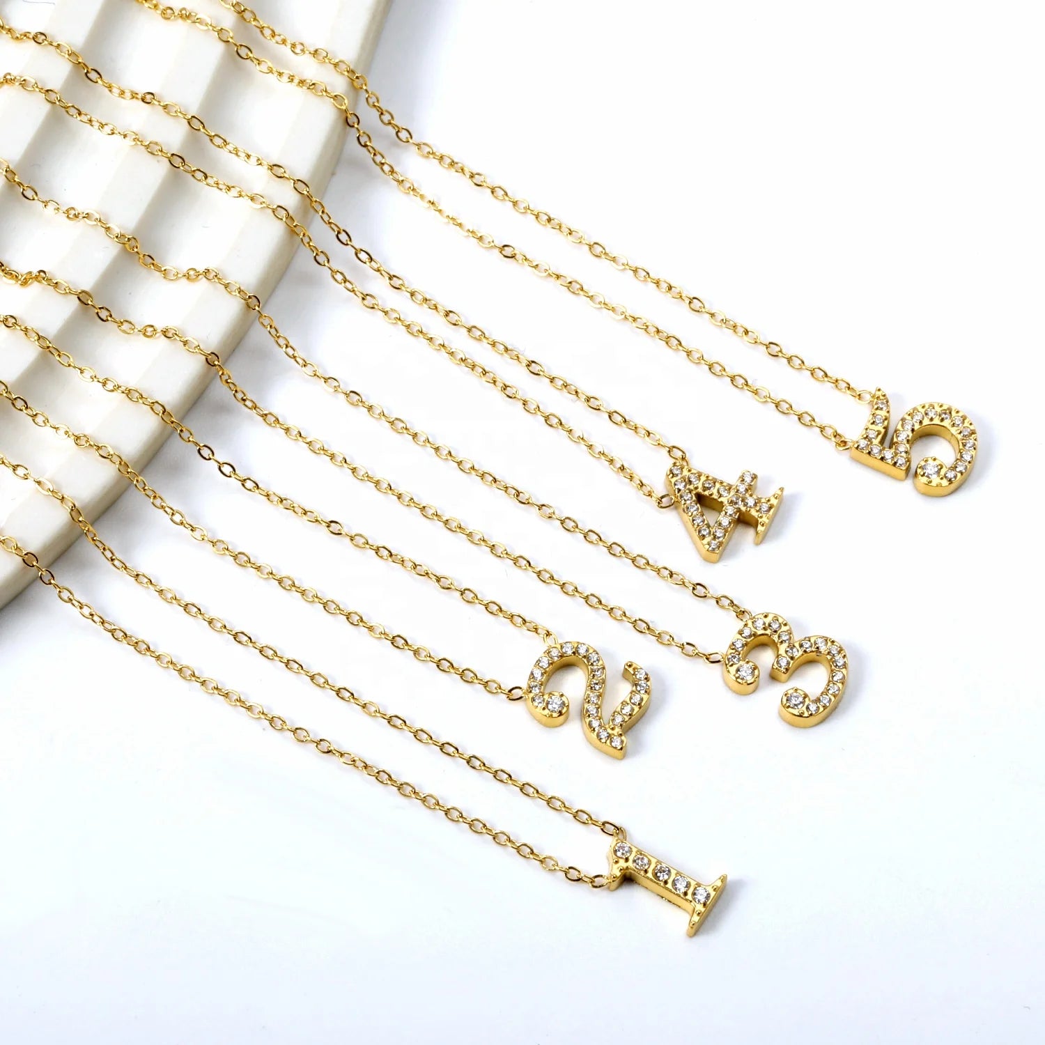 Custom Charm Necklace Jewelry 18K Gold Plated Stainless Steel Necklace Inlaid Zircon 1-9 Number Pendant Necklace for Men Women