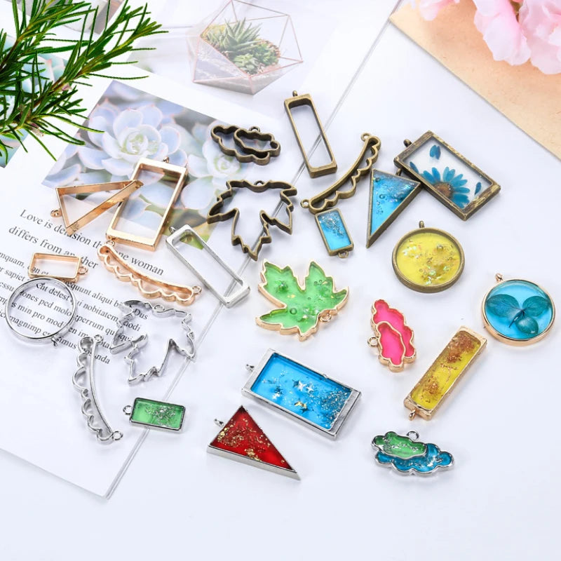 10pcs High Quality Geometric Figure Charm Photo Frame Hollow Glue Pendant Charms DIY Handmade Jewelry Making Findings
