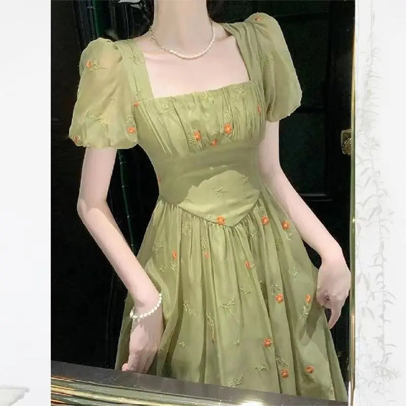 2023 Summer New Feminine Style Celebrity Luxury French Goddess Style Slim Fit Green Floral Dress