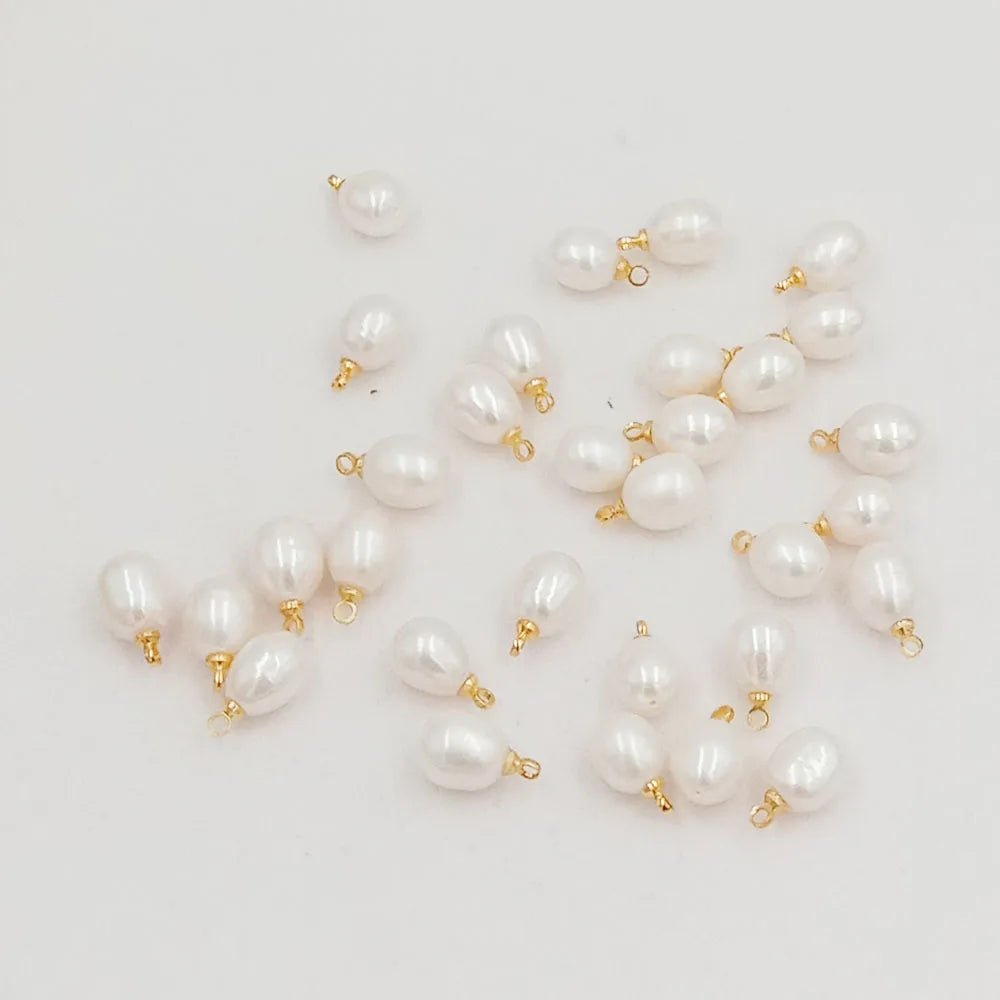8-11  mm Rice Nature Freshwater Pearl Charm With STAINLESS STEEL PVD 18K GOLD Hanger DIY High Luster PEARL Half Hole Drilled