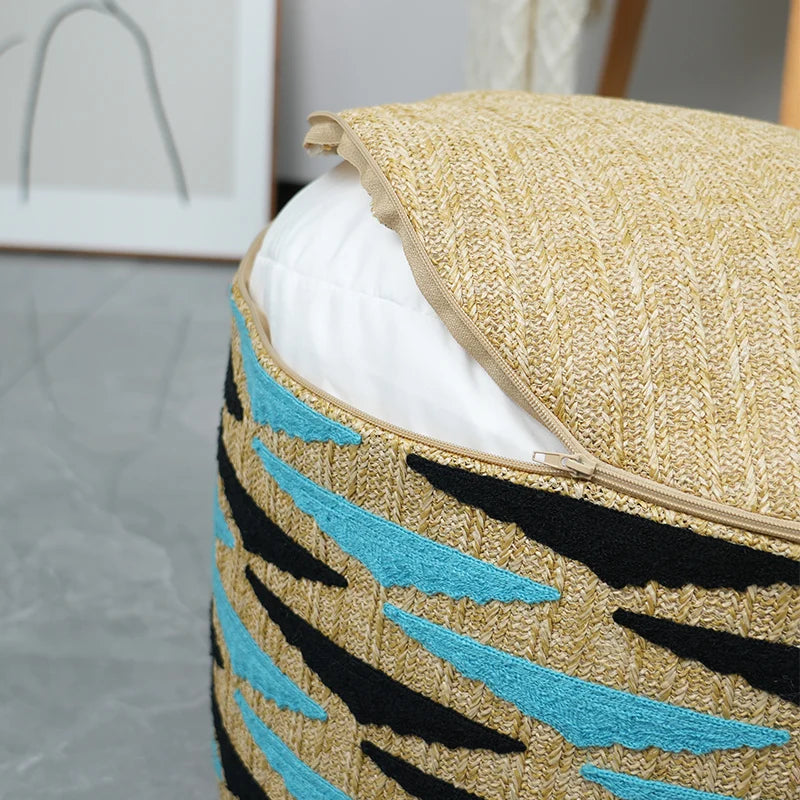Hot Selling Woven Seagrass Outdoor Pouf Portable Polyester Chain Needle Embroidered Floor Pouf for Leisure Courtyard