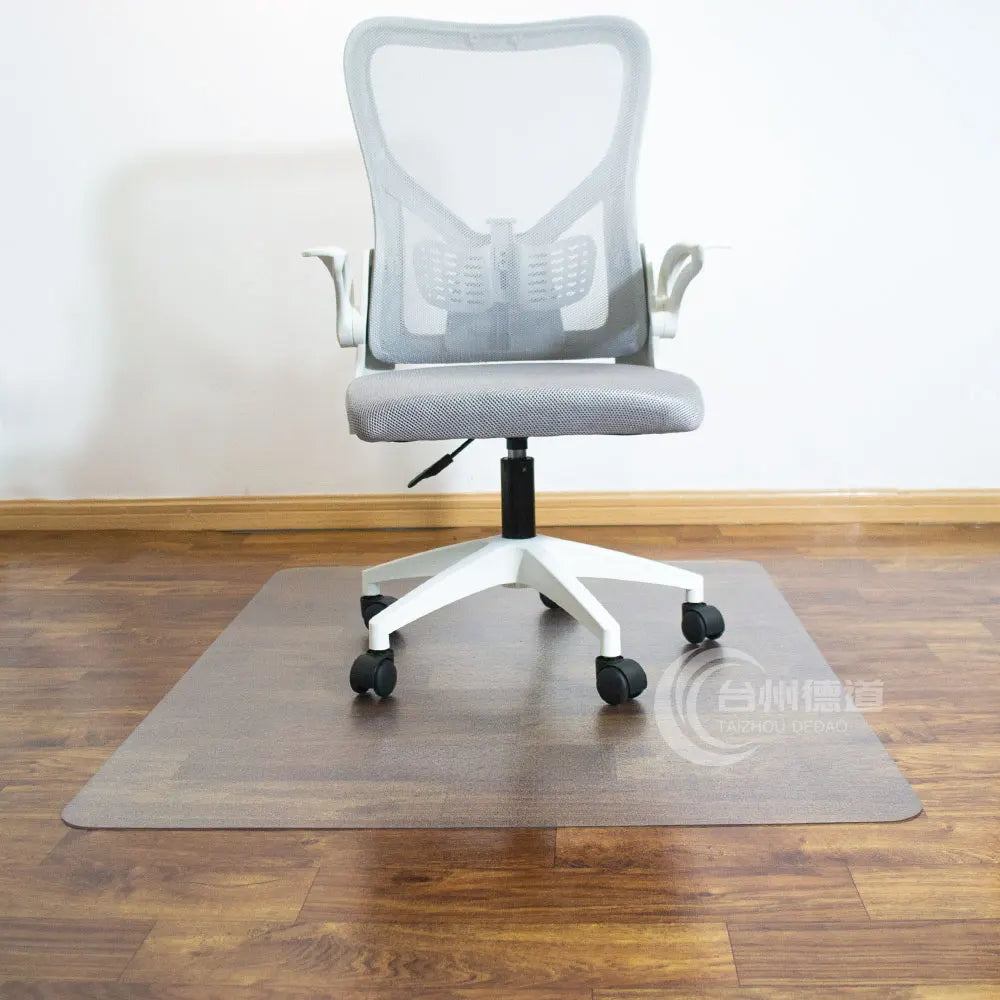 Durable Plastic Floor Protector for Home and Office Use Clear PVC Hardwood Floor Mat
