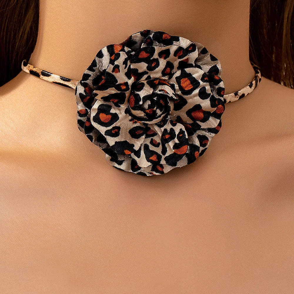 2025 New Arrival Chunky Leopard Print Fabric Rose Handmade Head Wear Accessory Chest Flower Rose Handmade Flower Collar Necklace