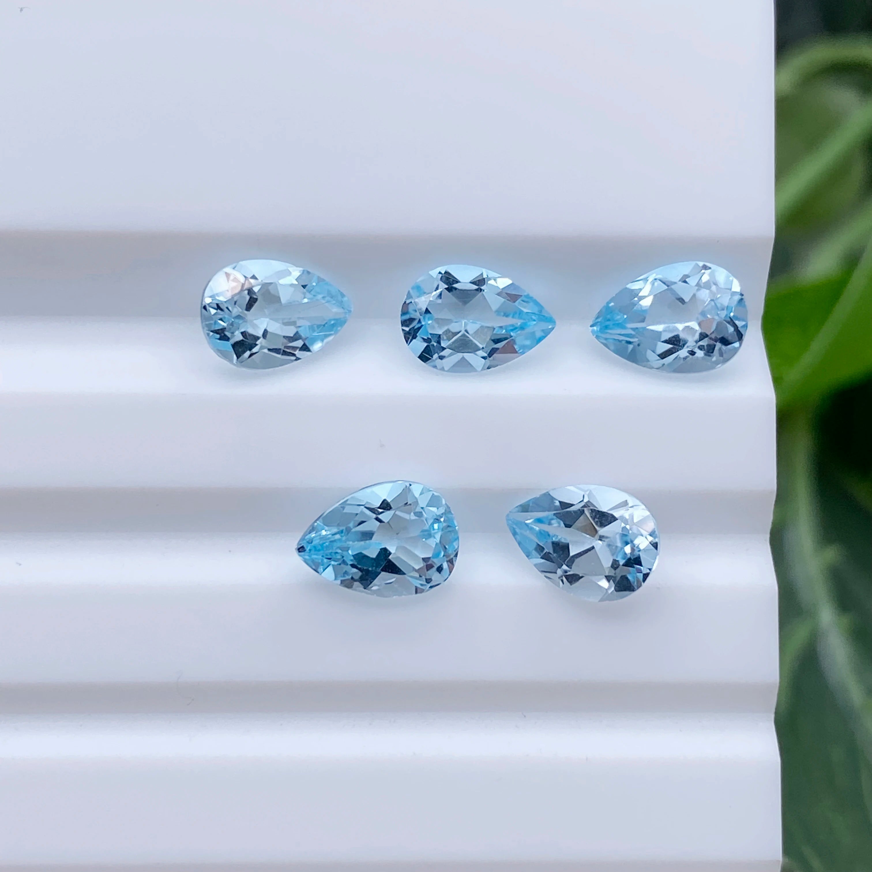 Pear Cut 4x3mm~10x8mm Sky Blue Topaz Crystal Natural Gemstone Faceted Cut Jewelry Pendants Natural Sky Blue Topaz