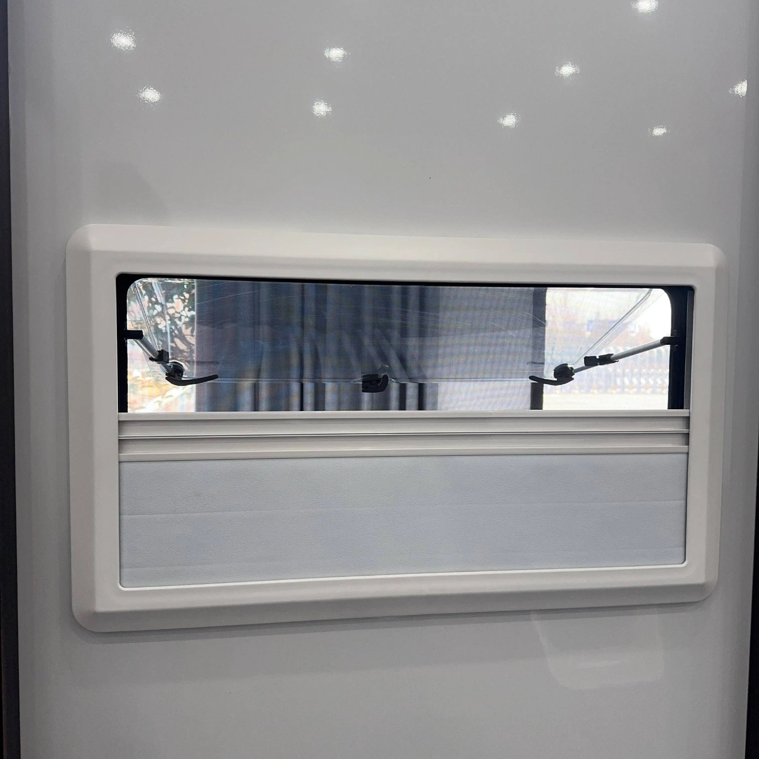 Meidi One-piece No Welding Square Corner Aluminum Alloy Motorhome/RV/Caravan Vision Window UV-resistant Glass Pleated Blind