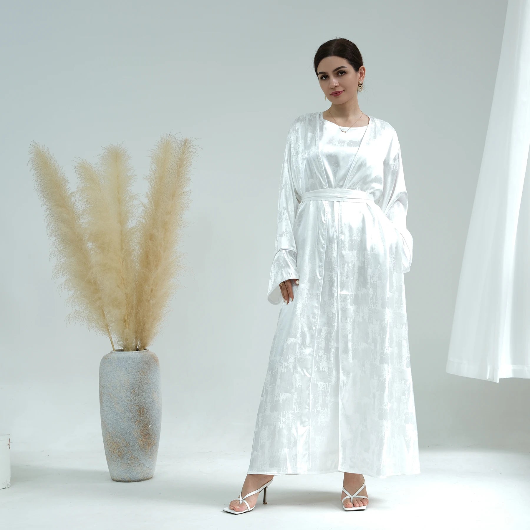 2026 New Luxury Muslim Clothing Unique Satin Slip Dress and Open Abaya Set Turkey Style 2 Piece Modest Abaya Women Muslim Dress