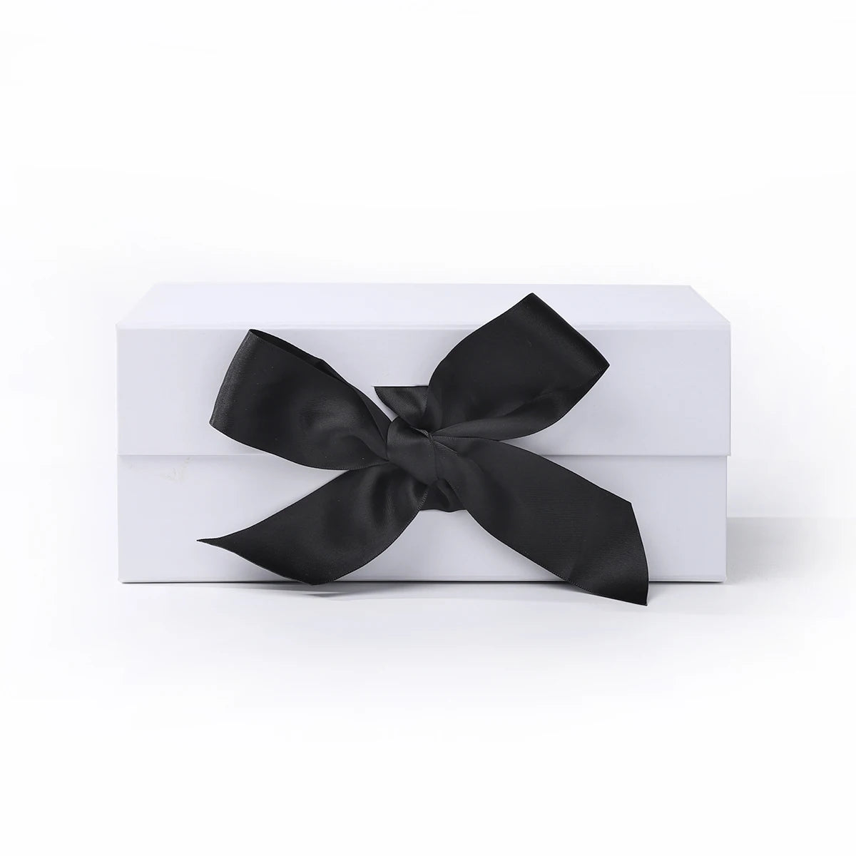 Custom Small White Black Magnetic Rigid Eyelash Jewelry Gift Box with Recycled Materials and Embossing Ribbon Packaging