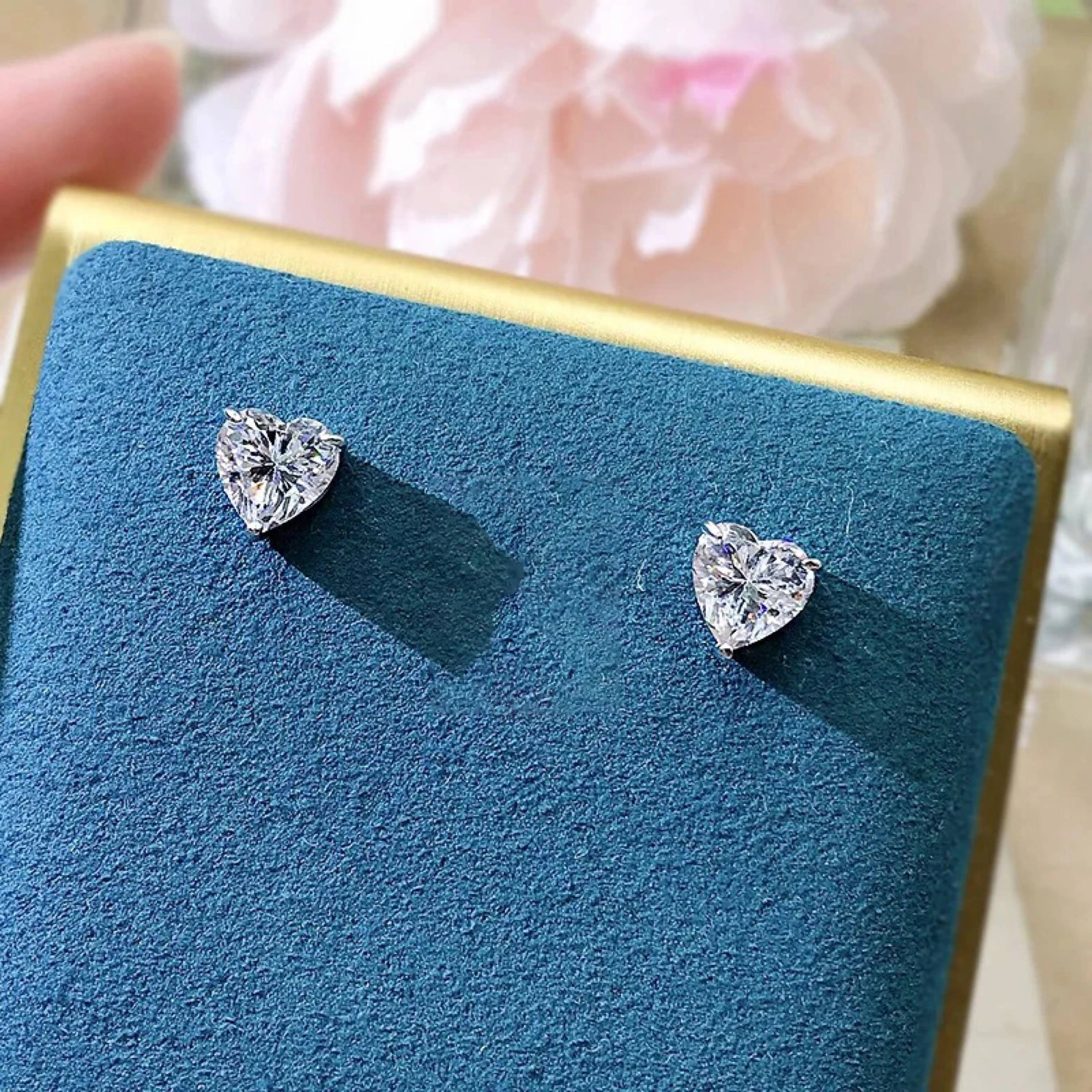CAOSHI 7 Colors Cute Ear Studs Silver Color Love Colorful Tiny Small Heart Zircon Men Women Stud Earrings