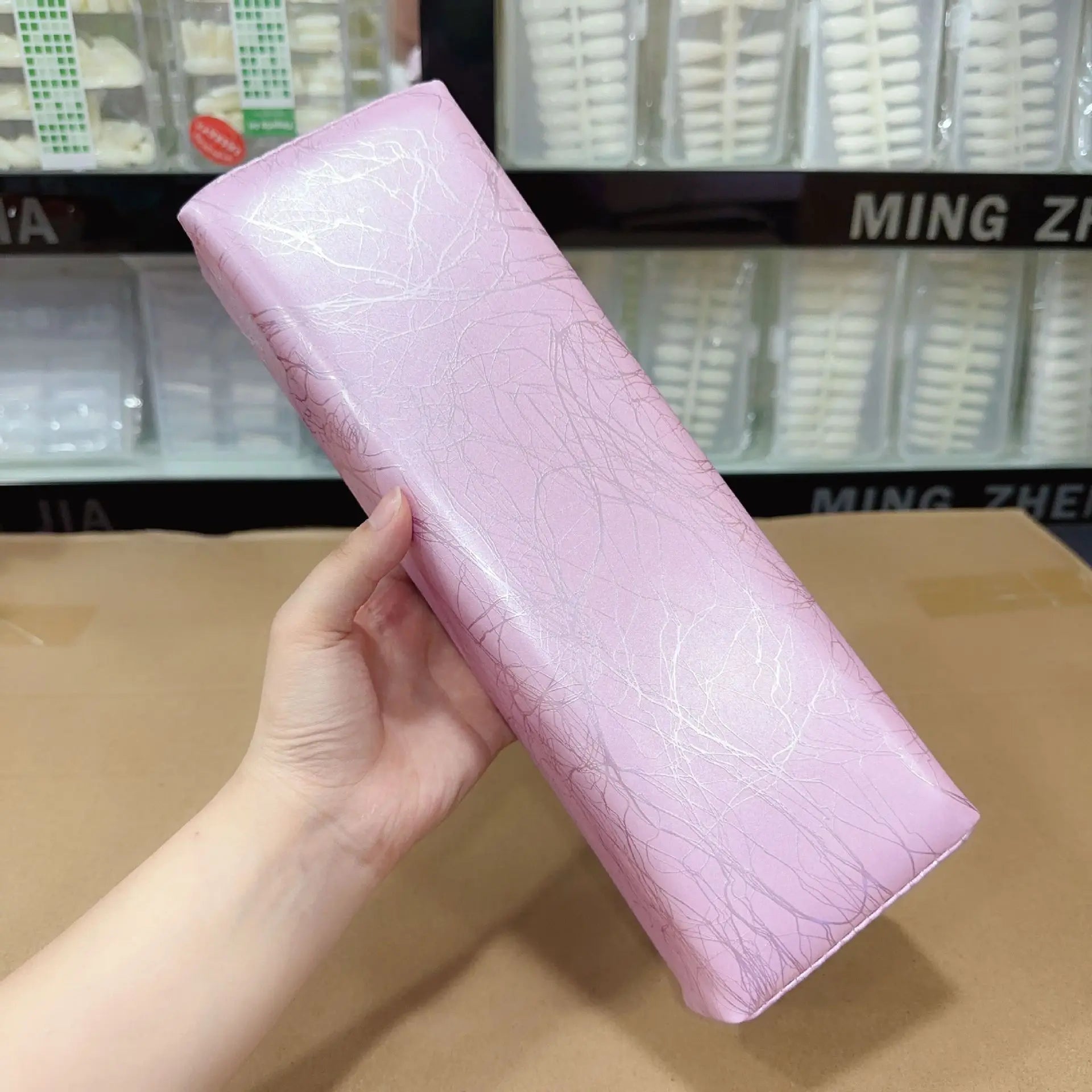 Custom Hand Arm Rest Pillow for Nail Salon Manicure Use PU Leather Surface Sponge Filling 10 Pcs MOQ